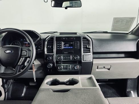 Used 2016 Ford F150 XLT w/ XTR Package image 29