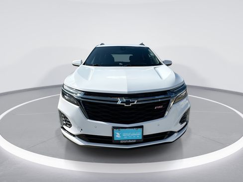 Used 2022 Chevrolet Equinox RS w/ LPO, Floor Liner Package image 3