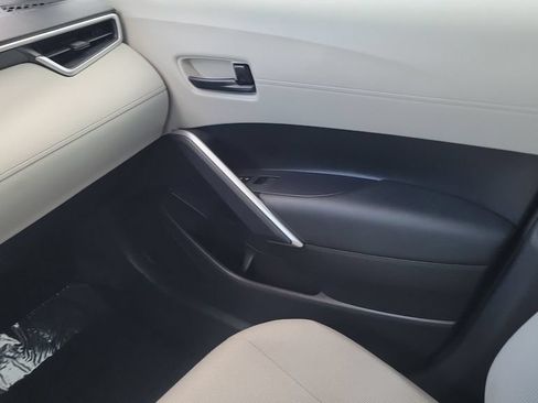 Certified 2023 Toyota Corolla Cross L FWD image 13
