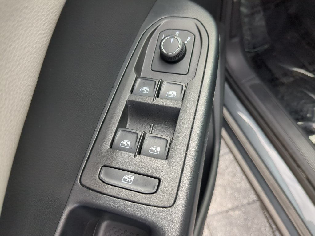 Certified 2026 Volkswagen Taos S FWD image 16