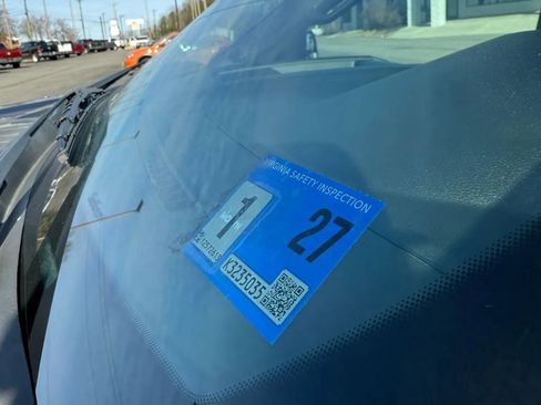 Used 2015 Ford F150 XLT w/ Equipment Group 302A Luxury image 16