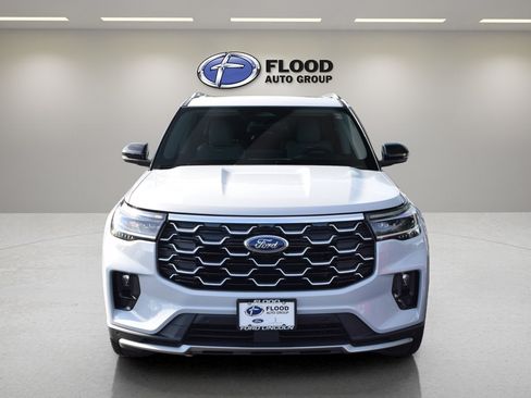 Used 2026 Ford Explorer Platinum w/ LUX Leather Package AWD/4WD image 2