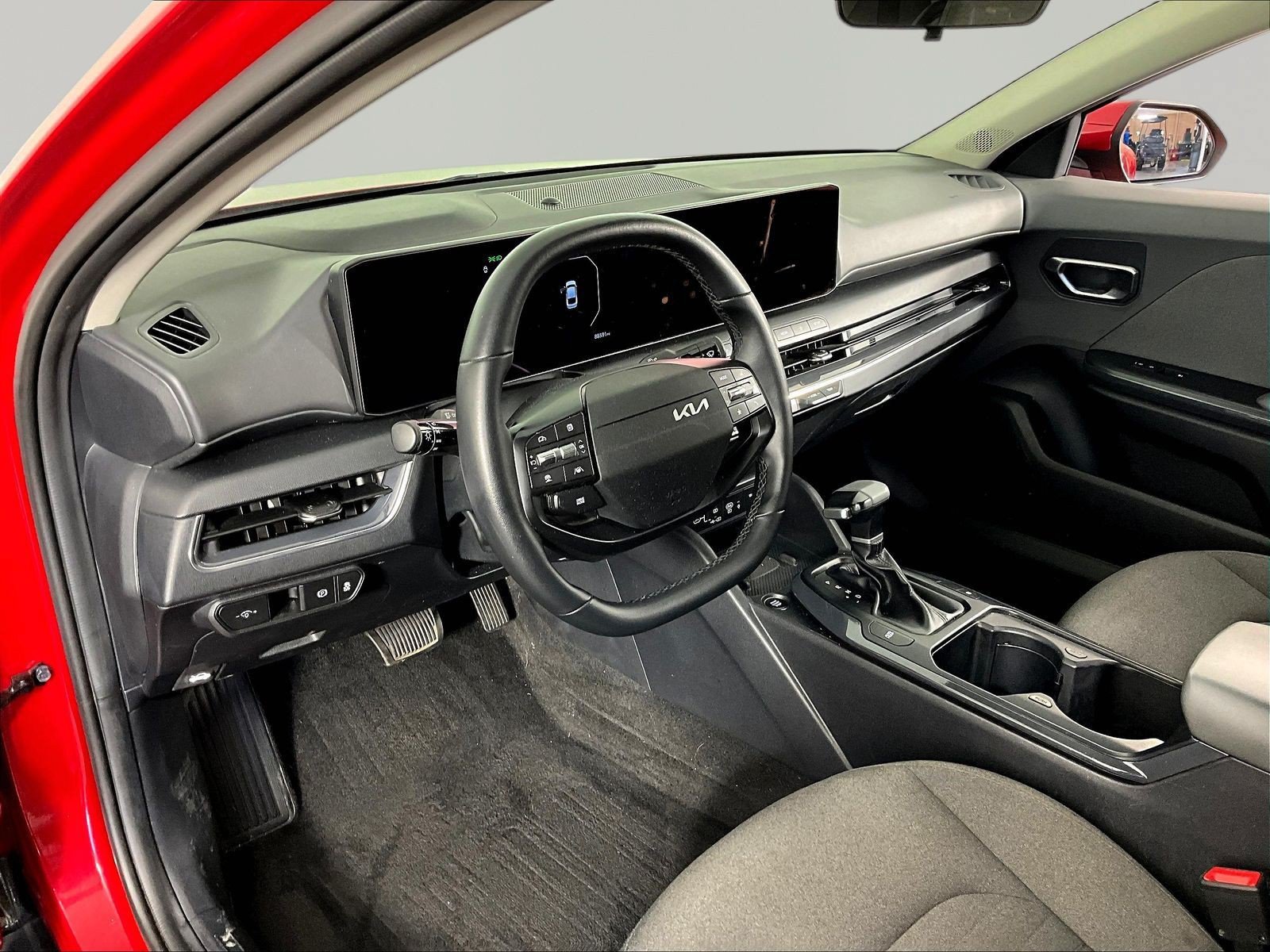 Used 2025 Kia K4 EX FWD image 15