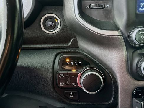 Used 2021 RAM 1500 Big Horn AWD/4WD image 16