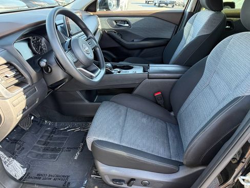 Used 2023 Nissan Rogue SV FWD image 24