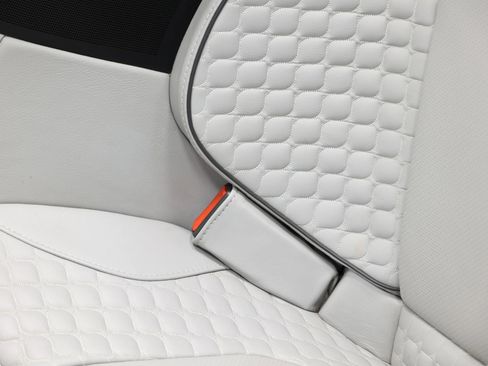 Used 2014 Aston Martin Vanquish Volante RWD image 53
