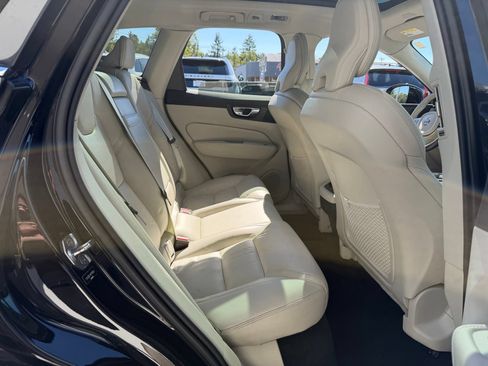 Used 2021 Volvo XC60 T5 Inscription w/ Advanced Package AWD/4WD image 21