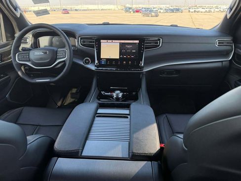 New 2026 Jeep Grand Wagoneer L 2WD image 21