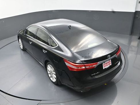 Used 2013 Toyota Avalon Limited image 26