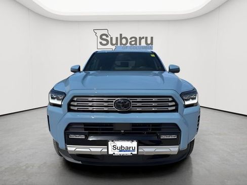 Used 2025 Toyota 4Runner Limited AWD/4WD image 2