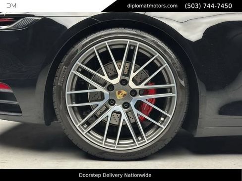 Used 2024 Porsche 911 Carrera S w/ Sport Package RWD image 39