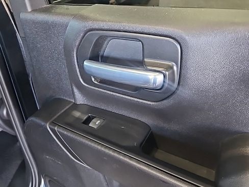 Used 2023 Chevrolet Silverado 2500 LT image 16