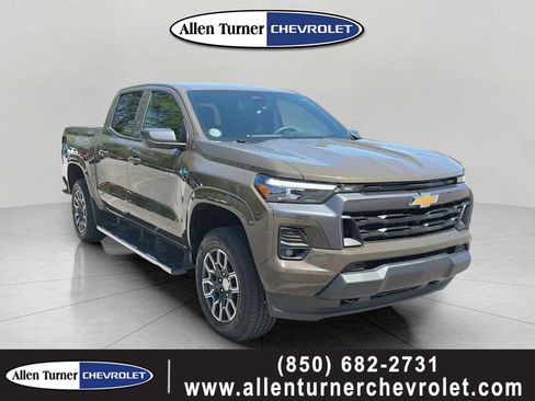 Used 2024 Chevrolet Colorado LT w/ LT Convenience Package III AWD/4WD image 1