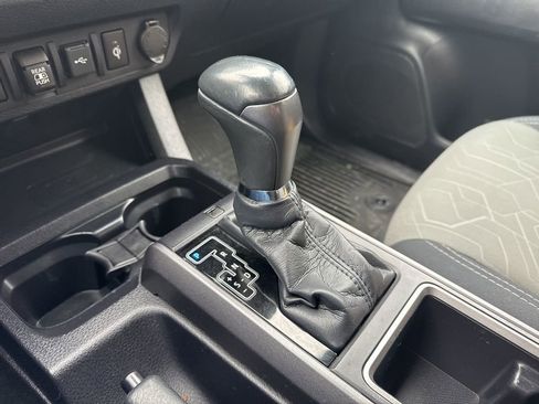 Used 2021 Toyota Tacoma TRD Sport image 26