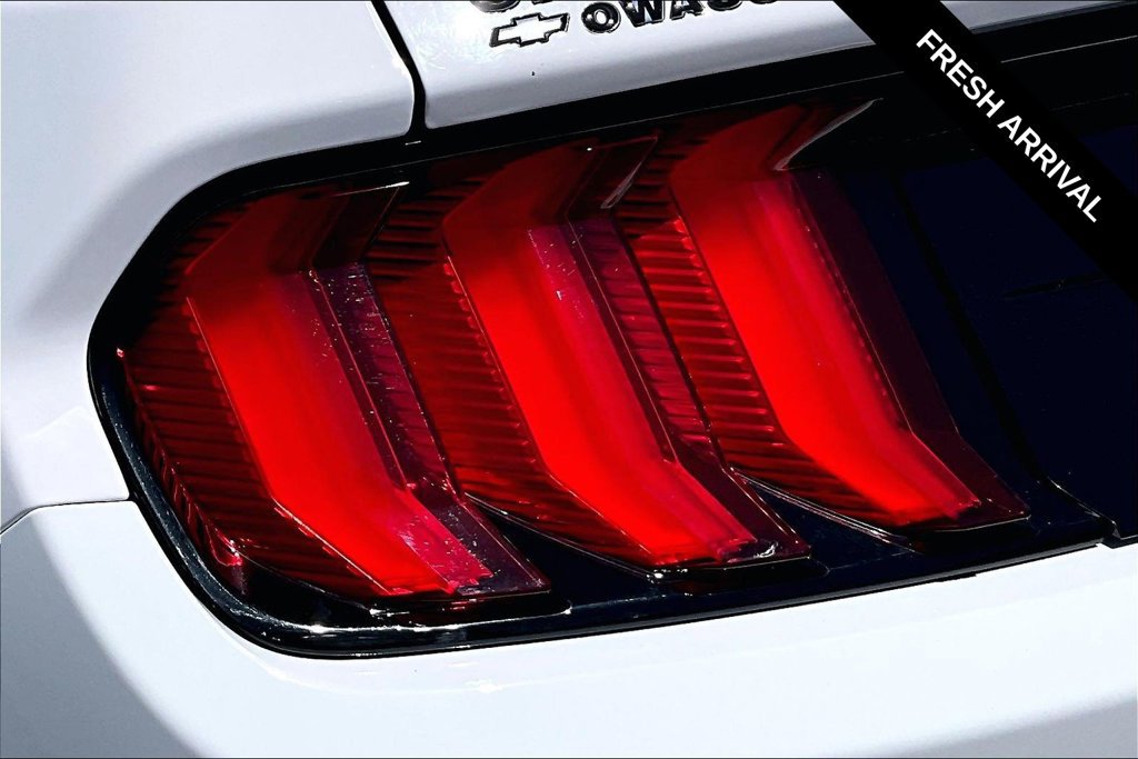 Used 2021 Ford Mustang GT Premium RWD image 21