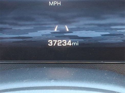 Certified 2025 Chevrolet Traverse LT image 20