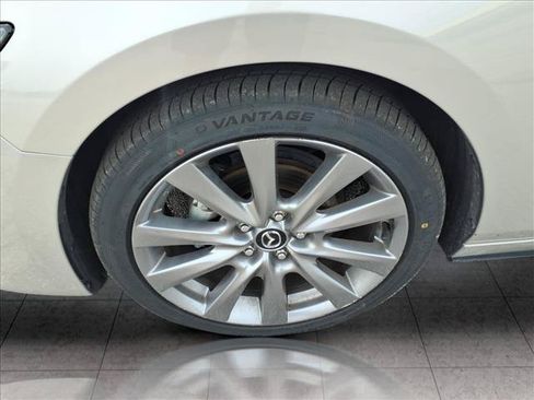 Used 2025 MAZDA MAZDA3 s FWD image 13