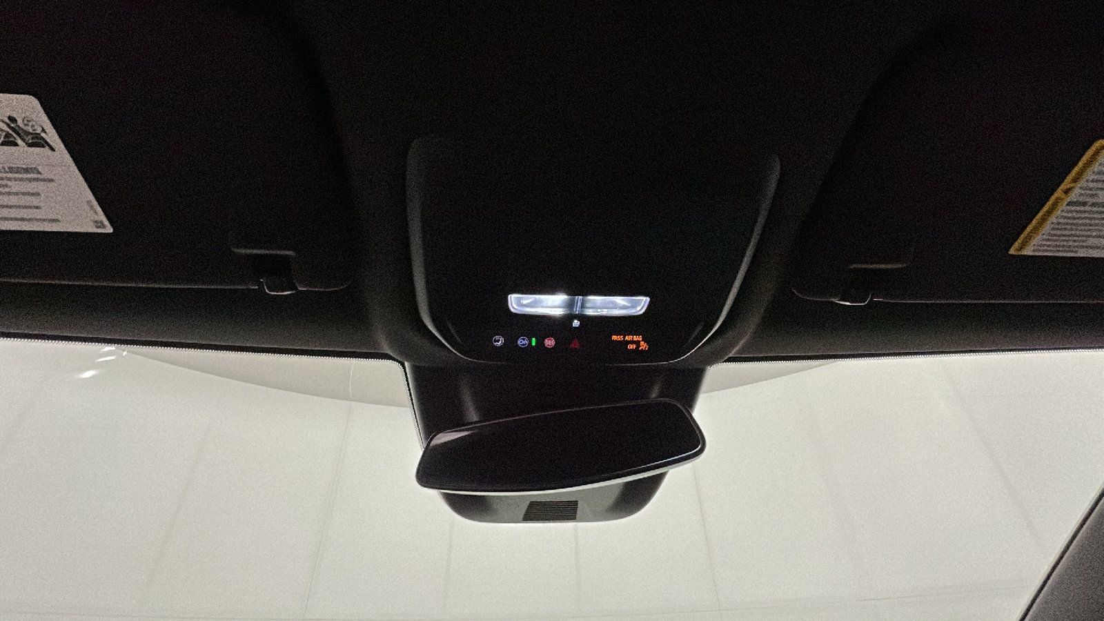 Used 2024 Chevrolet Equinox EV LT FWD image 28