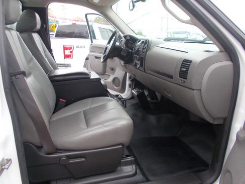 Used 2012 Chevrolet Silverado 3500 W/T image 7
