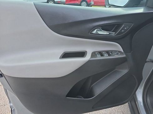 Used 2023 Chevrolet Equinox LT image 13