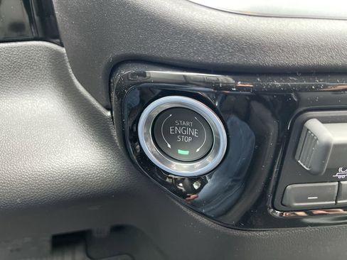 New 2026 GMC Sierra 1500 Elevation AWD/4WD image 17