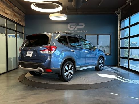 Used 2019 Subaru Forester Touring w/ Popular Package #3 AWD/4WD image 3