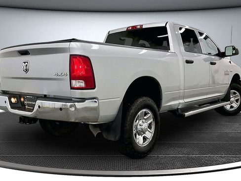 Used 2018 RAM 2500 Tradesman w/ Chrome Appearance Group AWD/4WD image 6