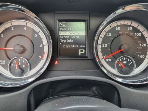 Used 2012 Dodge Durango Crew w/ Entry Nav/Commuter Group image 17