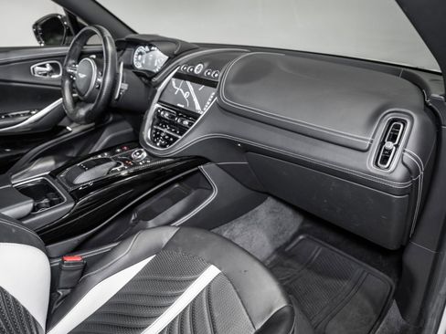 Used 2023 Aston Martin DBX 707 image 21