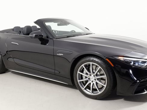 Used 2023 Mercedes-Benz SL 43 AMG image 11