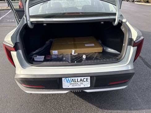 New 2025 Kia K4 EX image 39