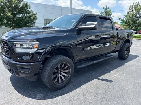 Used 2019 RAM 1500 Laramie AWD/4WD image 10