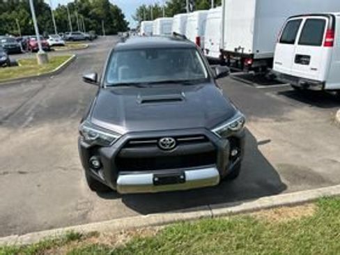 Used 2021 Toyota 4Runner TRD Off-Road Premium AWD/4WD image 3