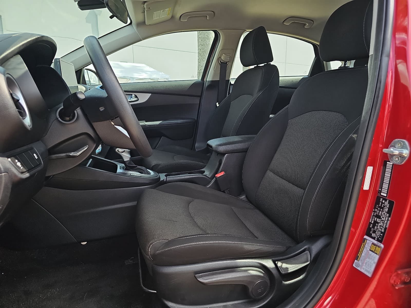 Used 2022 Kia Forte LXS FWD image 14