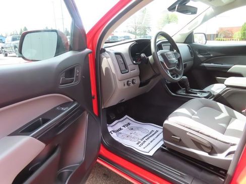 Used 2020 GMC Canyon 4x4 Extended Cab w/ Convenience Package image 16