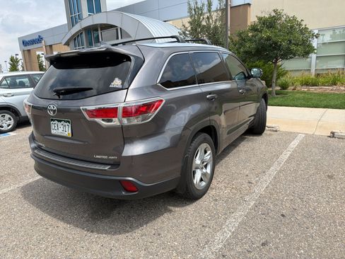 Used 2015 Toyota Highlander Limited AWD/4WD image 3