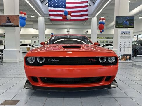 Used 2021 Dodge Challenger R/T Scat Pack RWD image 19