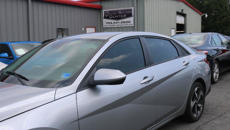 Used 2023 Hyundai Elantra SEL w/ Convenience Package FWD image 4