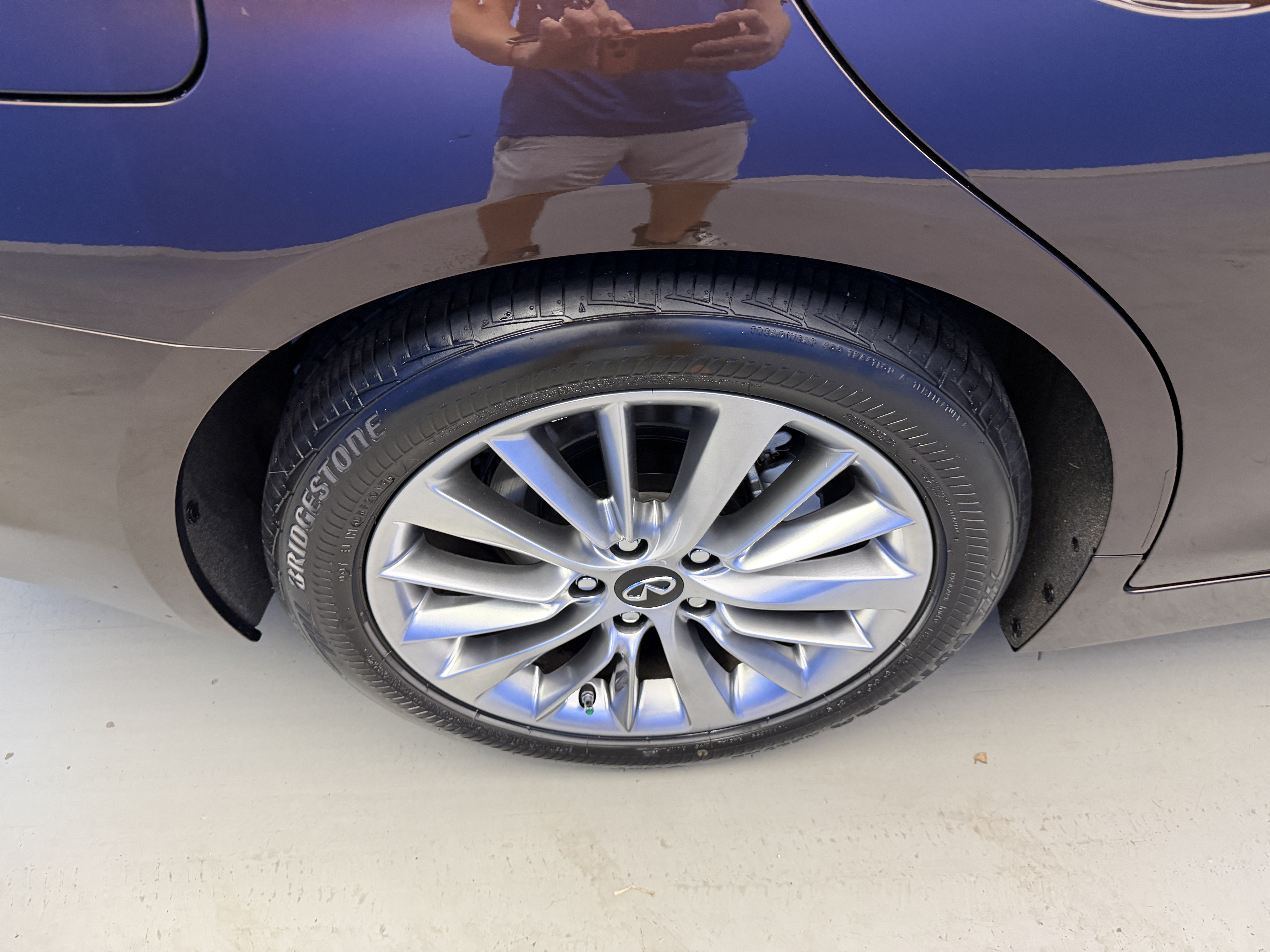 Used 2019 INFINITI Q50 Luxe w/ Essential Package (3.0T Luxe) AWD/4WD image 8