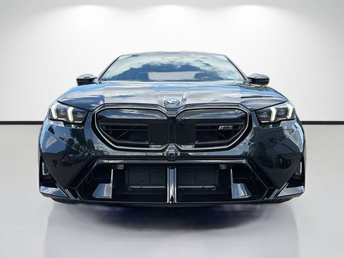 New 2026 BMW M5 w/ Carbon Package image 8