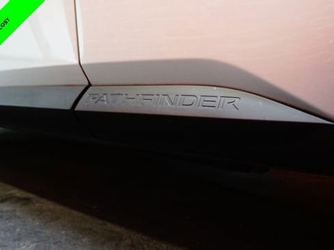 Certified 2024 Nissan Pathfinder S image 78