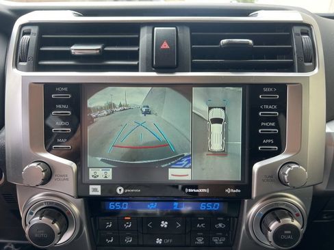 Used 2023 Toyota 4Runner Limited AWD/4WD image 18
