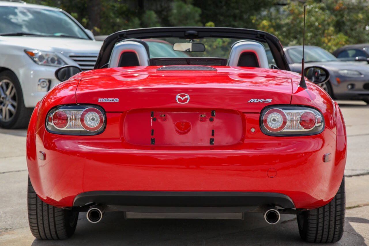 Used 2007 MAZDA MX-5 Miata Grand Touring w/ Premium Pkg RWD image 18