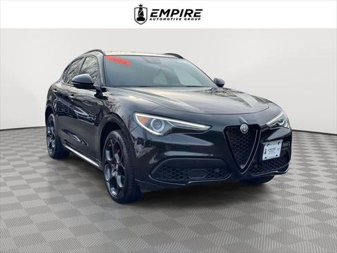 Used 2023 Alfa Romeo Stelvio Veloce image 1