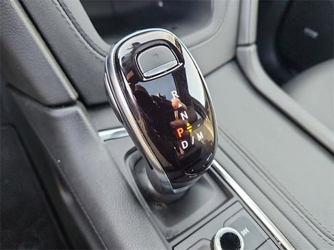 Certified 2025 Cadillac XT5 Premium Luxury image 15