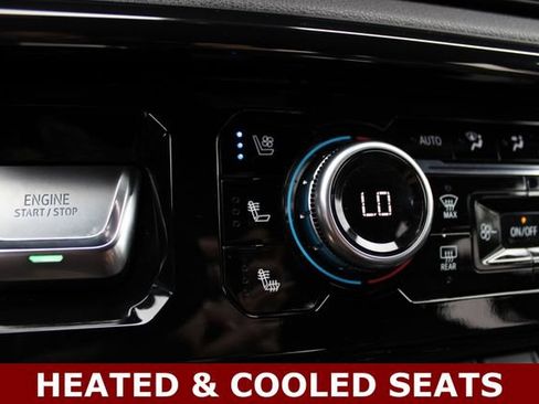 Used 2024 GMC Sierra 1500 AT4 w/ Technology Package AWD/4WD image 6