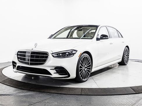 Certified 2023 Mercedes-Benz S 580 4MATIC Sedan image 3