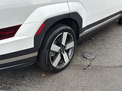 Used 2025 Hyundai Santa Fe Limited image 8