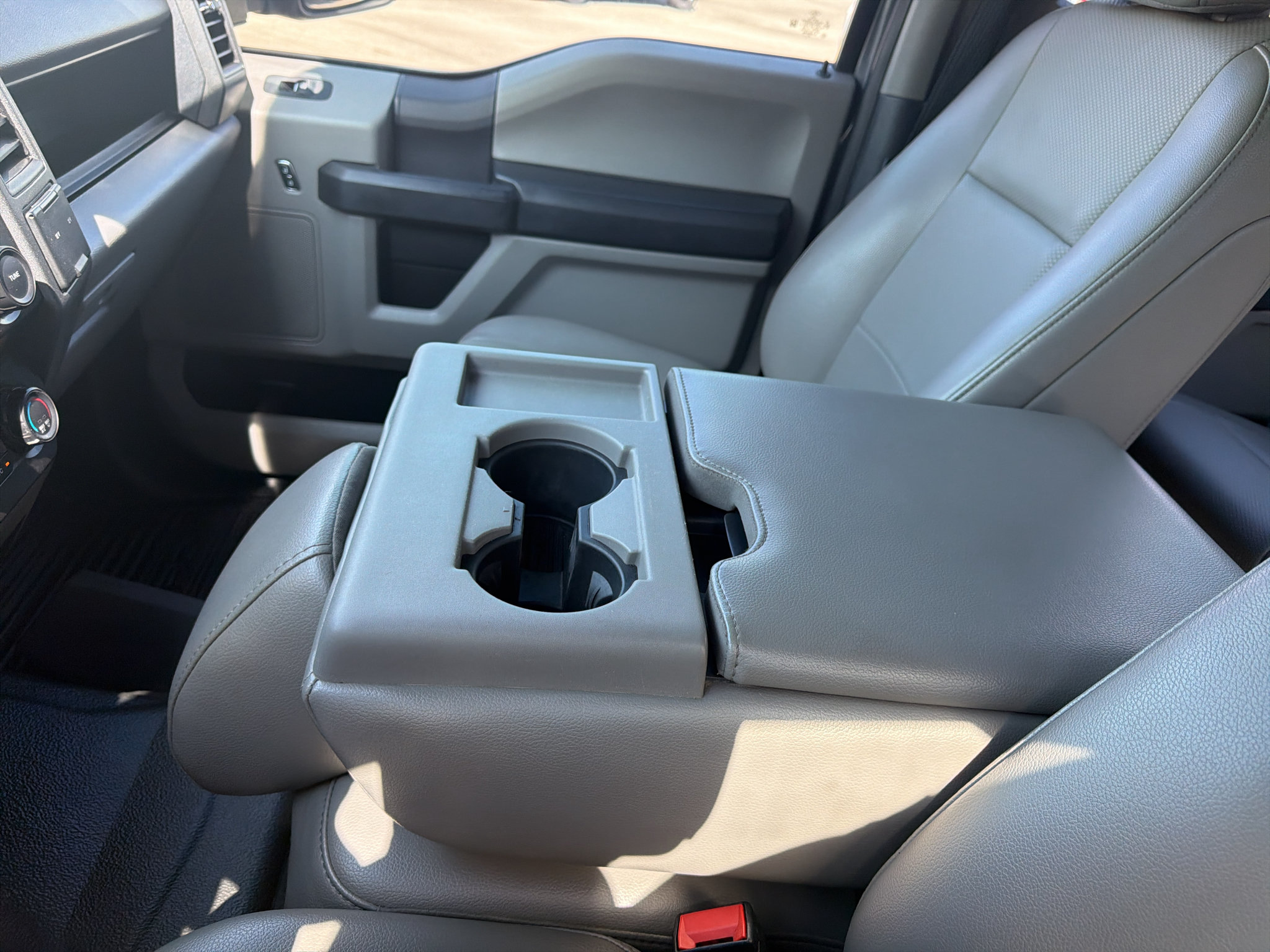 Used 2022 Ford F250 XL w/ Power Equipment Group AWD/4WD image 17
