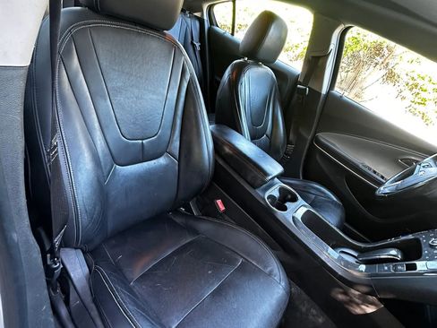 Used 2012 Chevrolet Volt Premium w/ Premium Trim Package image 21
